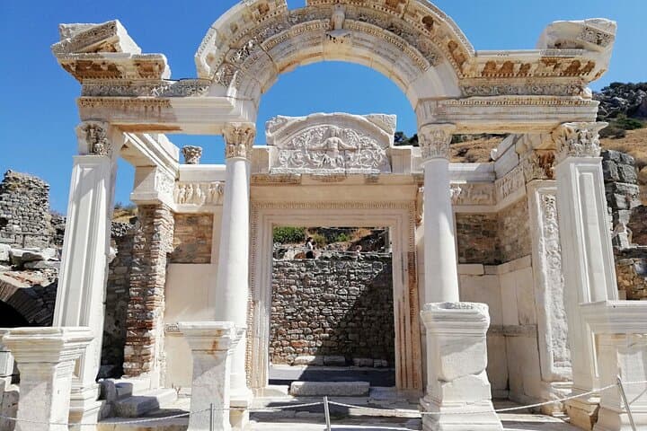 Istanbul to Ephesus Full Day Private Tour with Domestic Flights