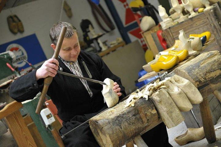Private Workshop for Wooden Shoe Making in Simonehoeve