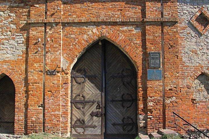 Medzhybizh Fortress Private Day Trip from Kamianets-Podilskyi