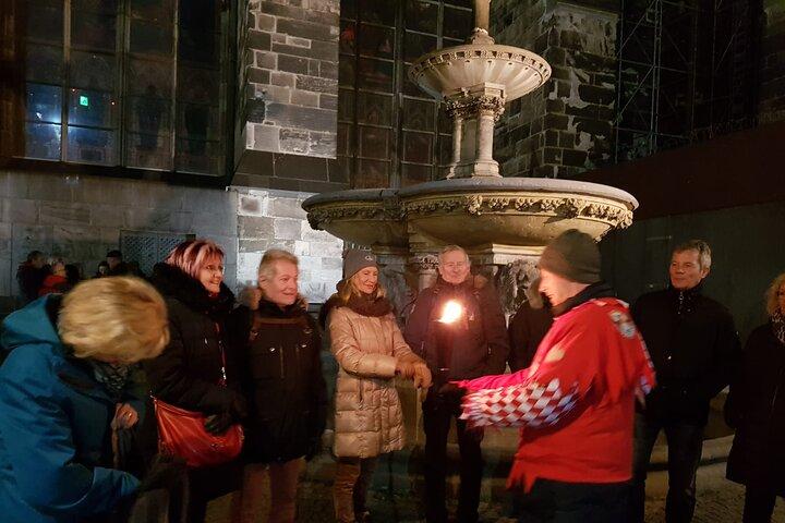 Cologne night tour "Torch tour alternative night watchman"