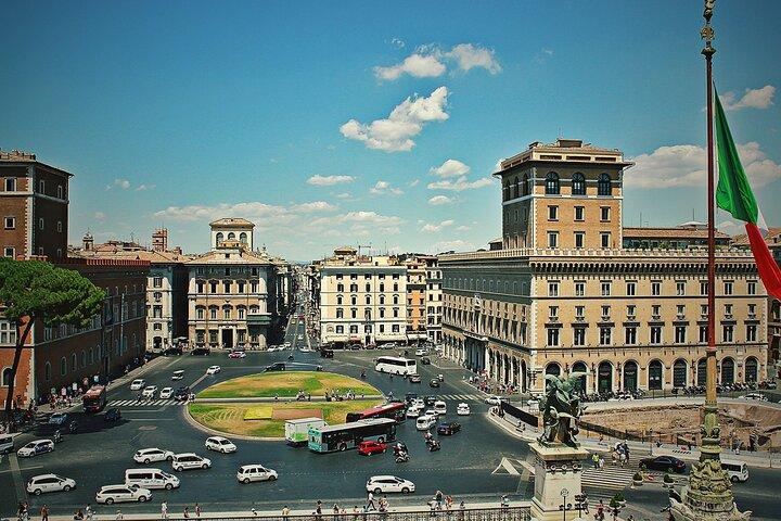 Fascist Rome Guided Tour: The Rise and Fall of Mussolini