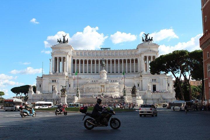 Fascist Rome Guided Tour: The Rise and Fall of Mussolini
