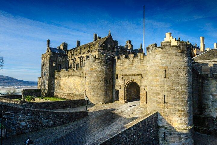 Loch Lomond & Stirling Castle Small Group Tour from Glasgow