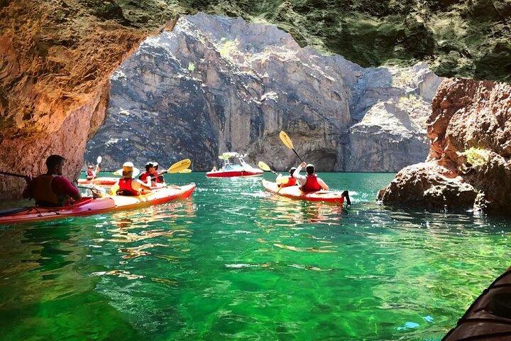 Grand Canyon Helicopter Flight with Emerald Cave Kayak Tour