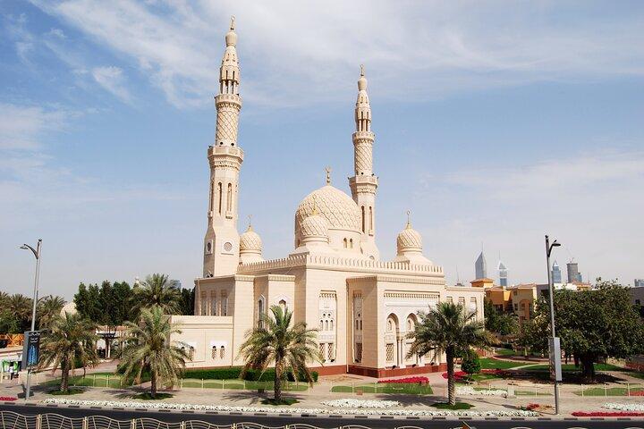 Full-Day Tour Dubai with Burj Khalifa Pass from Abu Dhabi