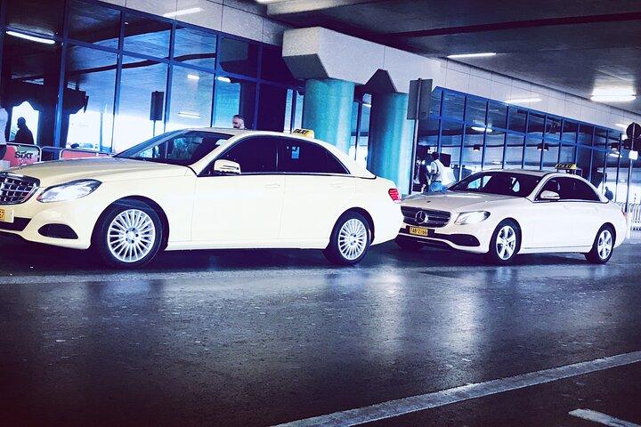 Private transfer from Athens International Airport to ATHENS CITY