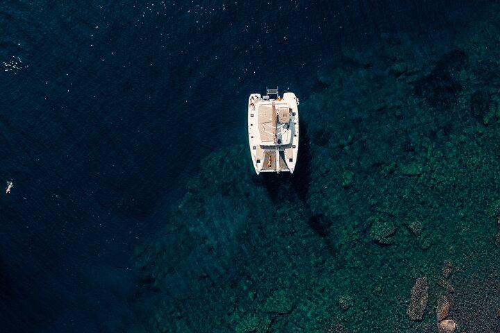 Romantic Sunset Catamaran Caldera Cruise incl. Meal & Drinks