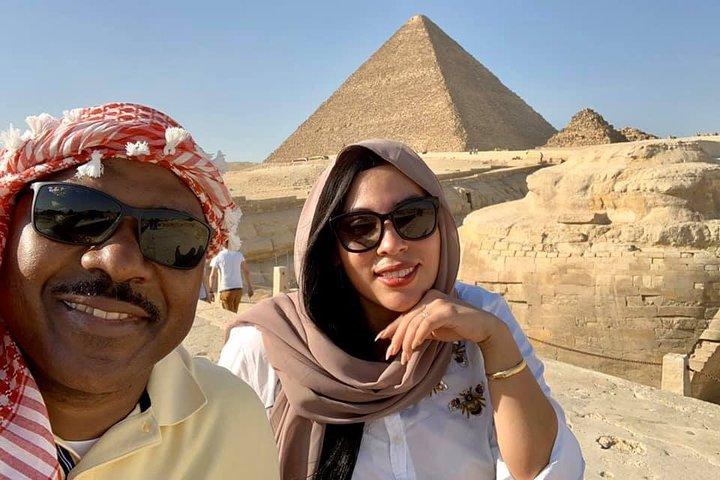 Half Day Tour Giza Pyramids ,Great Sphinx & Private Tour Guide