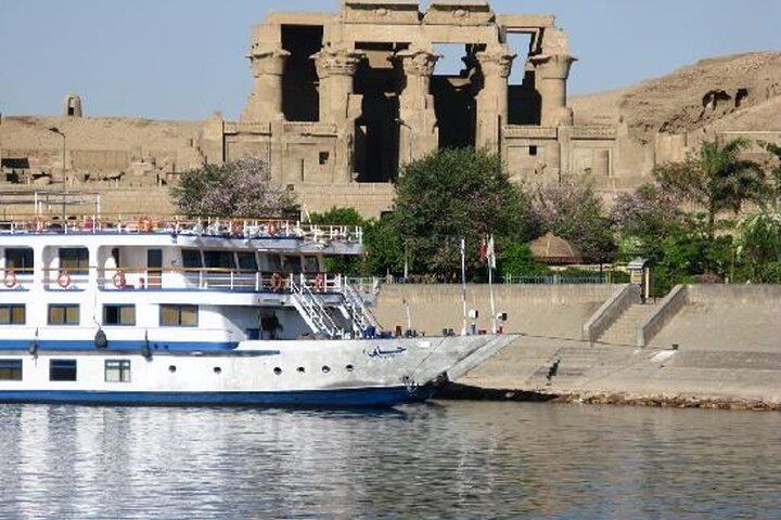 Private Day tour to Luxor included Kom Ombo and Edfu Temples Private Full-Day Tour
