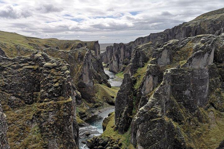 2-Day South Coast w/Glacier Hike & Jokulsarlon - Small Group Tour