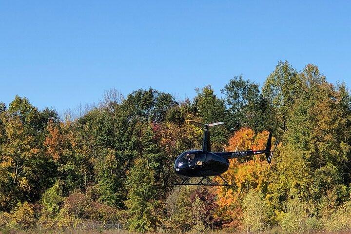 Couple's Private Hudson Valley Fall Foliage Helicopter Tour from Westchester