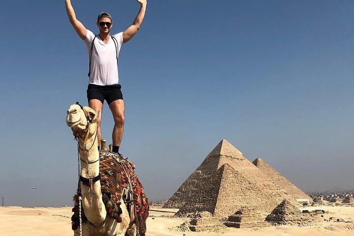 Half day Guided Tour to Giza Pyramids and Sphinx