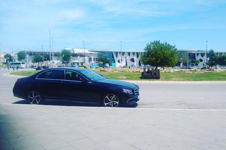 Private Transfer From Barcelona City to Barcelona Airport