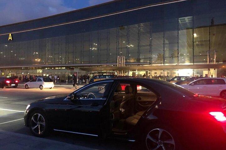 Private Transfer From Barcelona City to Barcelona Airport