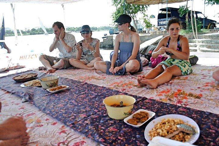 amazing Day Tour To Luxor from Cairo by Plane,Sailing Felucca & Camel Ride,tours