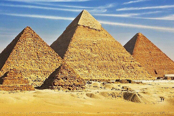 Pyramids, Sakkara & Dahshur Tour in Cairo