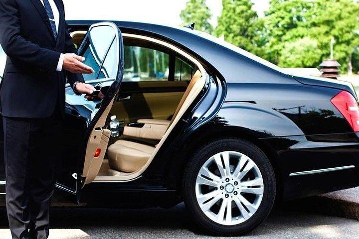 Private pickup & Transfer from & to cairo Airport