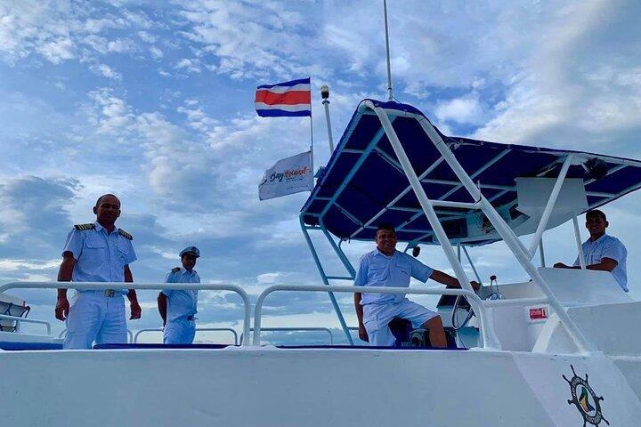 Full Day Tour to Tortuga Island from Jaco