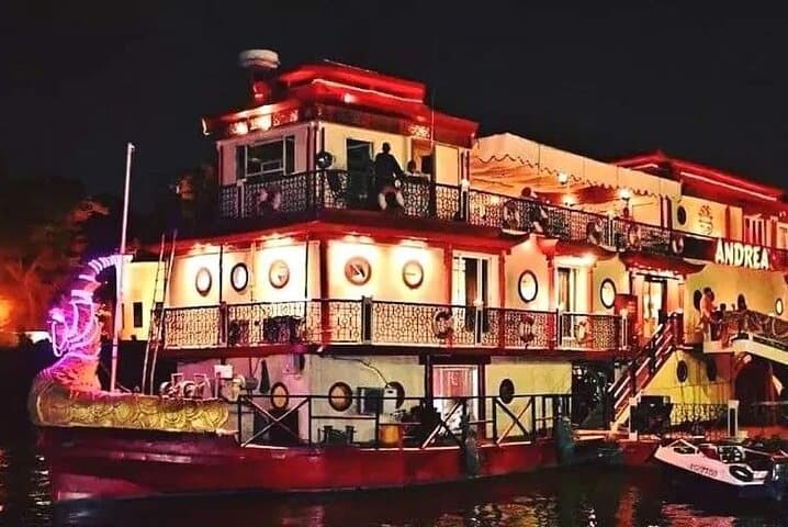 Cairo dinner cruise on the Nile river with entertainment