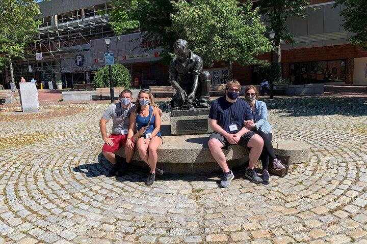 Old Port "Seafood Lovers" Walking Lunch Tour in Portland, Maine