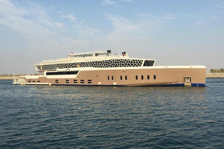 Dubai Marina Luxury Cruise with 5 Star Buffet Dinner & Transfer