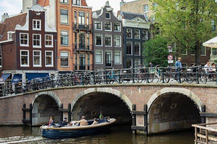 Amsterdam: Cultural Highlights + UNESCO Canals in EN/DE/ES/FR/IT