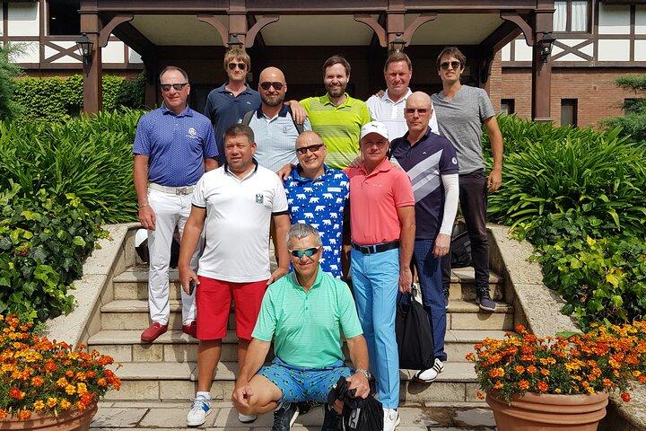 Golf day in Buenos Aires with Hotel pick Up and Drop Off. We stay with you