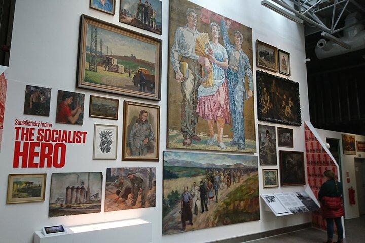 Prague Private Tour and Museum of Communism with transfer