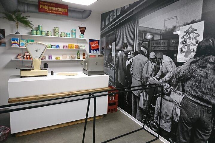 Prague Private Tour and Museum of Communism with transfer