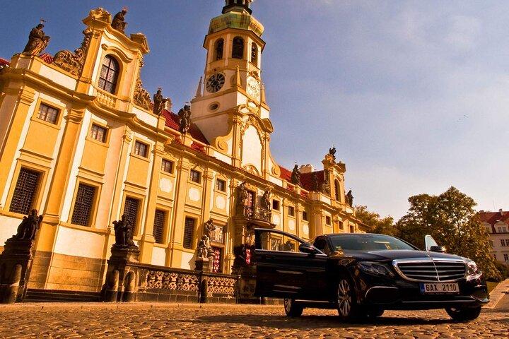 Private Transfer to Budapest from Prague