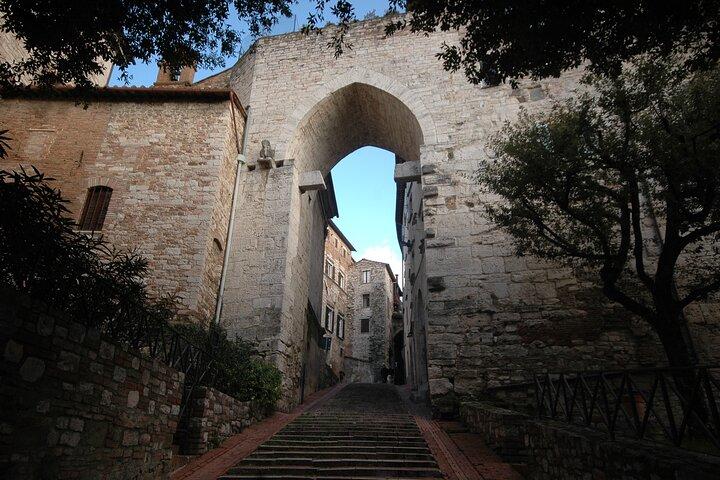 2-hours Tour of Perugia with Rocca Paolina and Cathedral