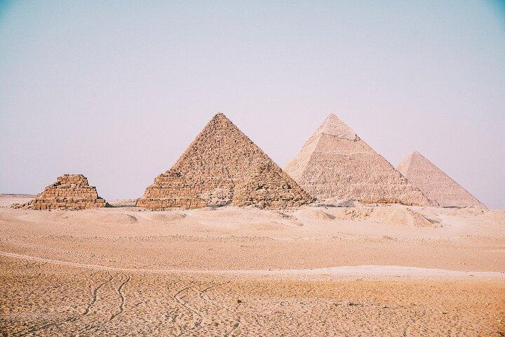 El Cairo and Giza Pyramids Private Tour