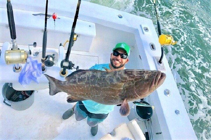 4-Hour Day or Night-Time Reef Bottom Fishing Charter in Fort Lauderdale