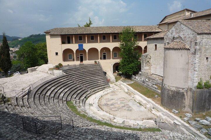 Spoleto Private Walking Tour with Official guide