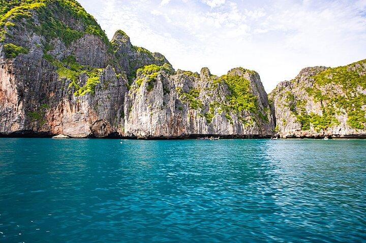 Phi Phi and Khai Islands Premium Service Trip by Seastar Andaman From Phuket