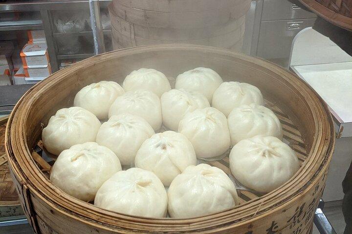 A Wok Around Chinatown: Culinary and Cultural Walking Tour Led by a Chef