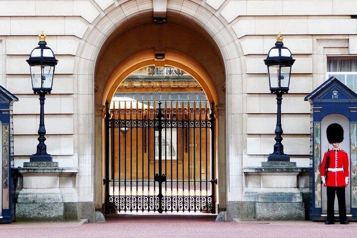 Royal London Guided Tour with Changing of the Guard