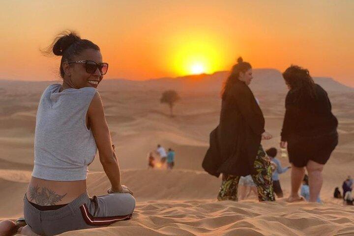 Evening Dubai Desert Safari Experience with Dinner and Shows
