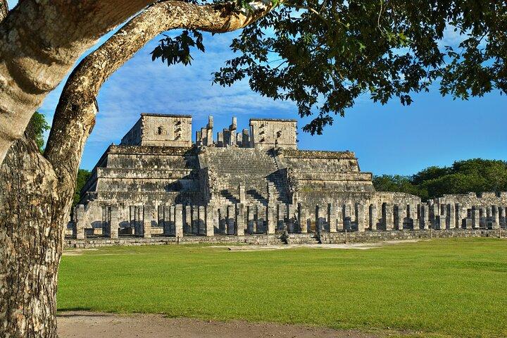 Private Chichen Itza, Ek Balam, and Ik Kil Cenote, Lunch