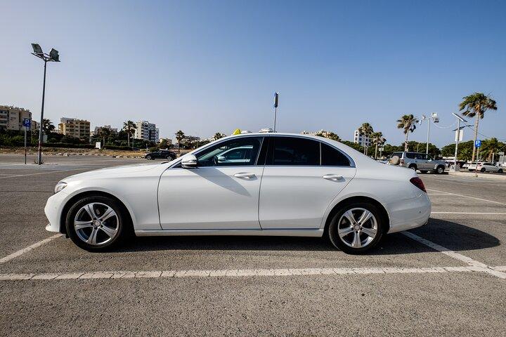 Private Transfer: Larnaca Airport to Protaras 1-14 pax