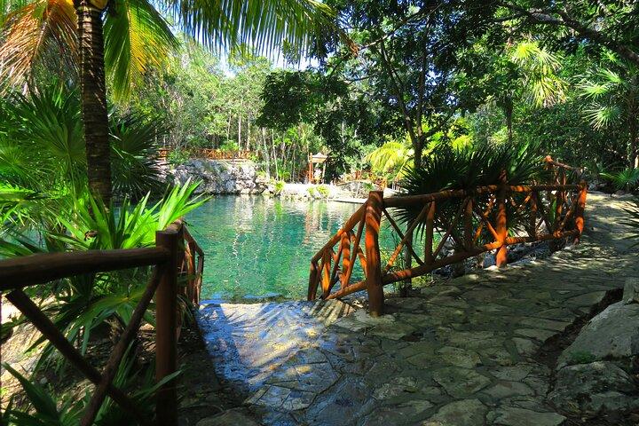 Full-Day Tour of Tulum Ruins and Cenotes with Lunch