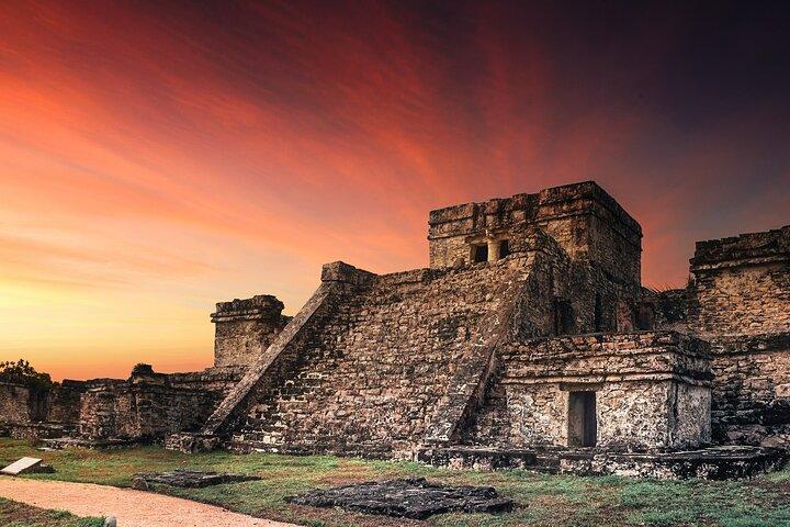 Full-Day Tour of Tulum Ruins and Cenotes with Lunch