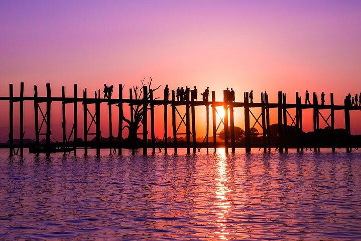 10-Day Private Myanmar Tour of Yangon, Bagan, Mandalay, Heho, Inle Lake