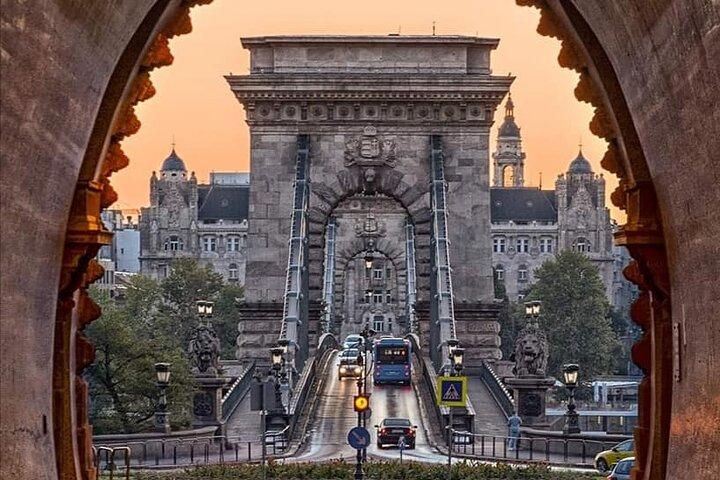 4-Day Private Historic Tour of Budapest with Accommodation