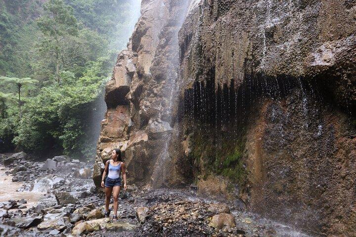 1 Day - ULTIMATE TOUR Tumpak Sewu Waterfall and Goa Tetes cave // 07:30 - 17:30