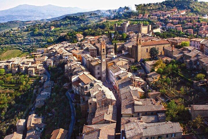 PRIVATE Full-Day Brunello Wine with lunch from Florence