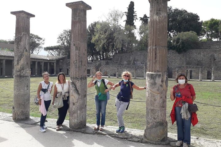 Pompeii the Ancient City (Tour+Transfer)
