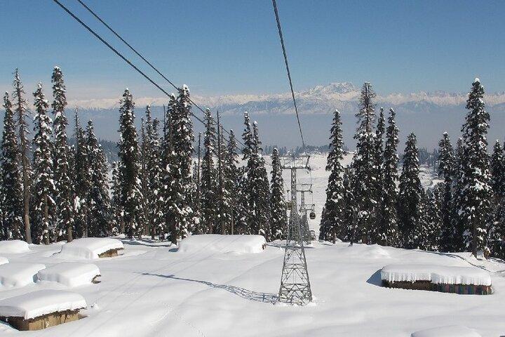 Day Excursion To Gulmarg From Srinagar With Lunch