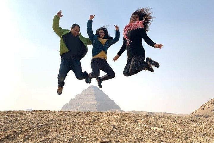 Private Giza Pyramids, Sphinx & GEM Tour with Egyptologist