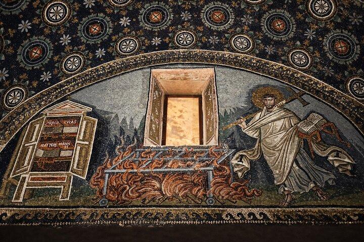 Private Walking Tour: Discover Ravenna's Stunning Mosaics